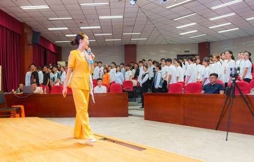 校團(tuán)委組織建校70周年志愿服務(wù)專題培訓(xùn) 軟件開發(fā)